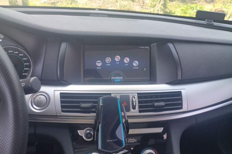 Used Haval H7 2018 Blue-Label H7 2.0T Automatic Enjoyment Model Audio And AC Panel