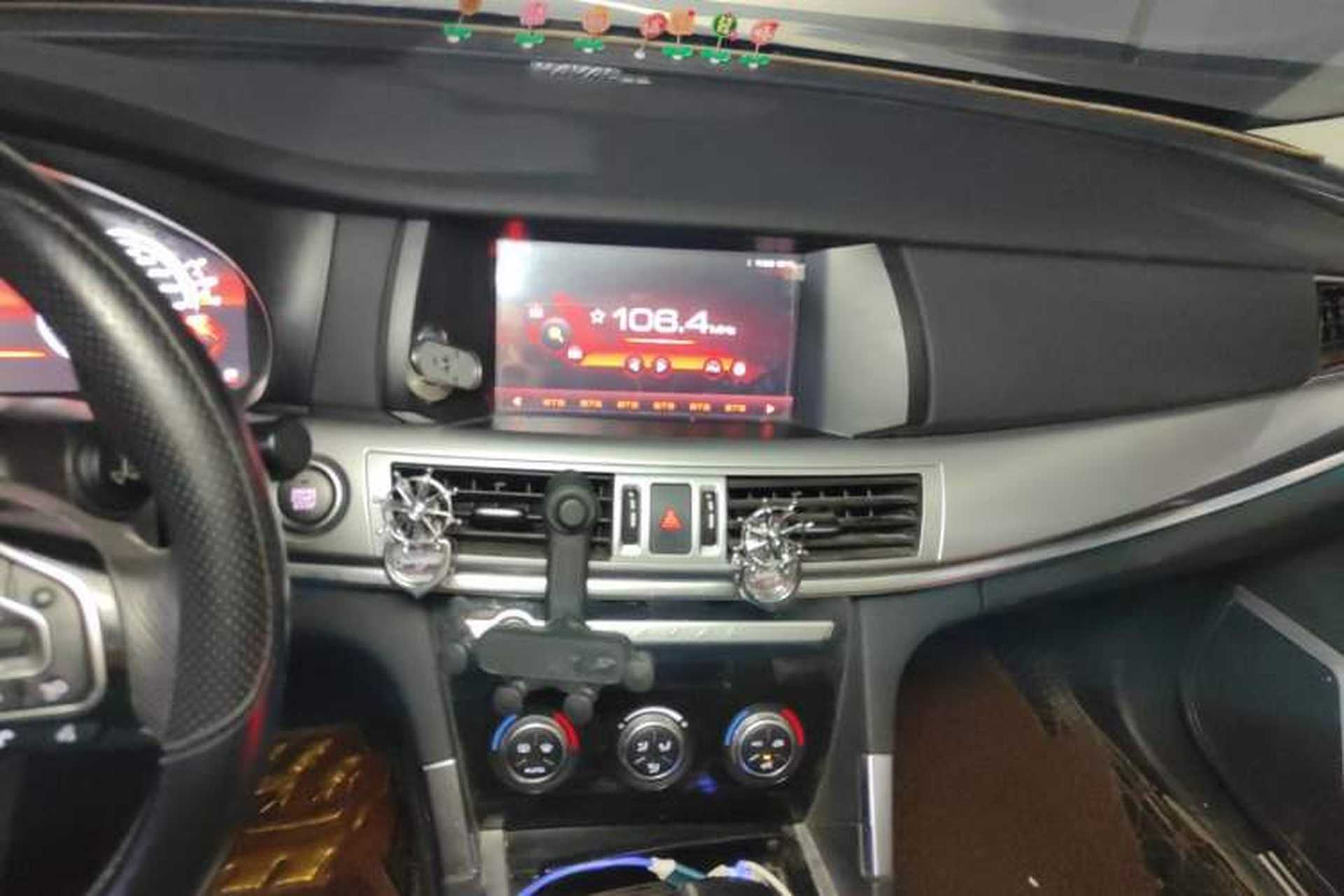 Used Haval H7 2018 Revised Version Blue-Label H7 2.0T Automatic Smart Enjoyment Trim Audio And AC Panel
