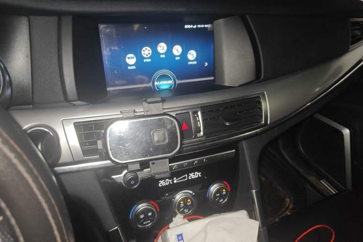 Used Haval H7 2018 Blue-Label H7 2.0T Automatic Enjoyment Model Audio And AC Panel