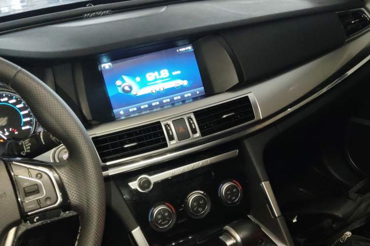 Used Haval H7 2018 Blue-Label H7 2.0T Automatic Enjoyment Model Audio And AC Panel