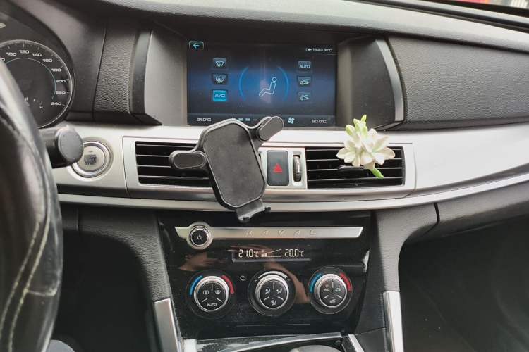 Used Haval H7 2018 Blue-Label H7 2.0T Automatic Enjoyment Model Audio And AC Panel