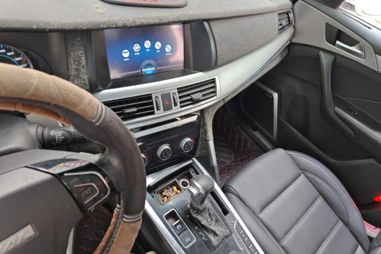 Used Haval H7 2018 Blue-Label H7 2.0T Automatic Enjoyment Model Audio And AC Panel