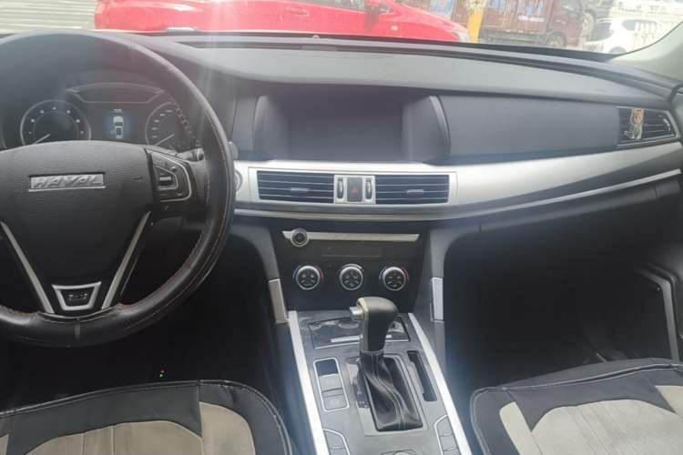 Used Haval H7 2018 Blue-Label H7 2.0T Automatic Enjoyment Model Audio And AC Panel