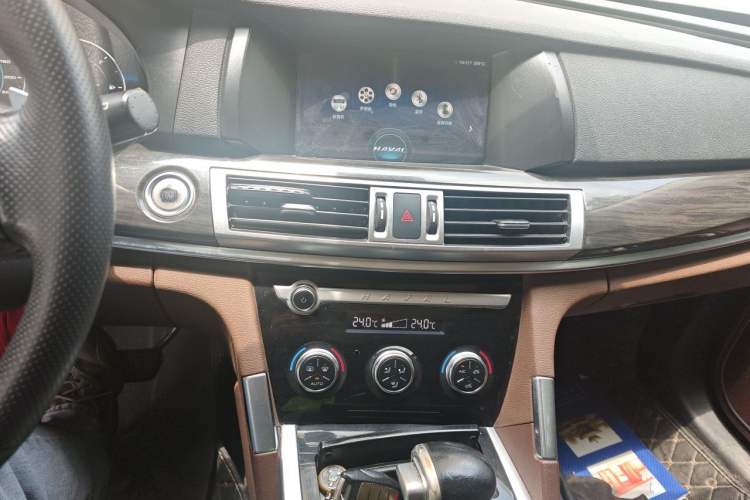 Used Haval H7 2018 Revised Version Blue-Label H7 2.0T Automatic Smart Enjoyment Trim Audio And AC Panel
