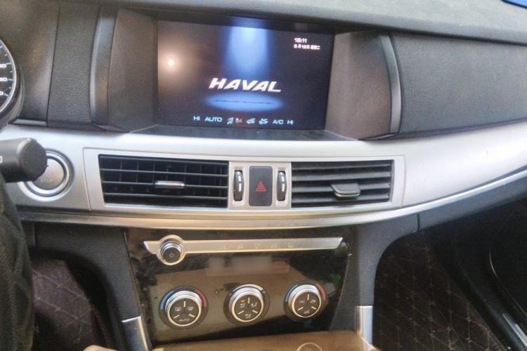 Used Haval H7 2018 Blue-Label H7 2.0T Automatic Enjoyment Model Audio And AC Panel