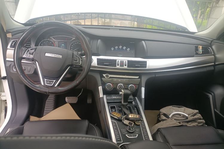Used Haval H7 2018 Blue-Label H7 2.0T Automatic Enjoyment Model Center Console