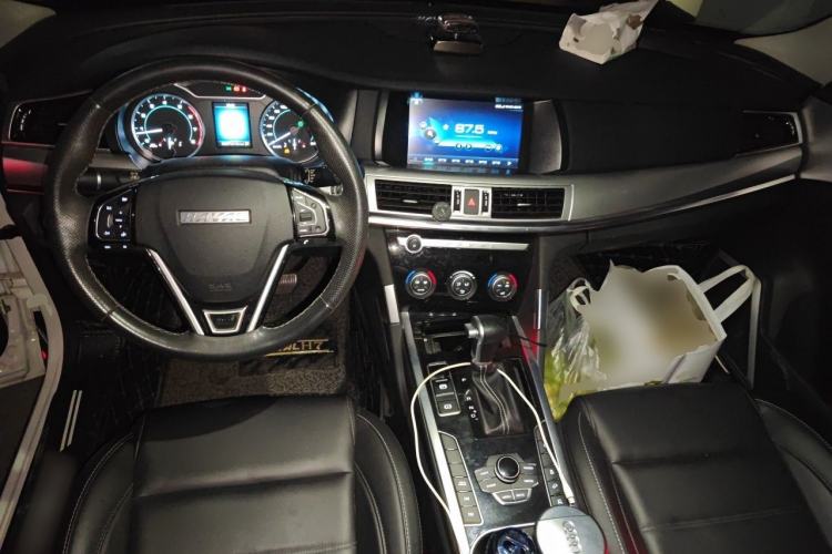 Used Haval H7 2018 Blue-Label H7 2.0T Automatic Enjoyment Model Center Console