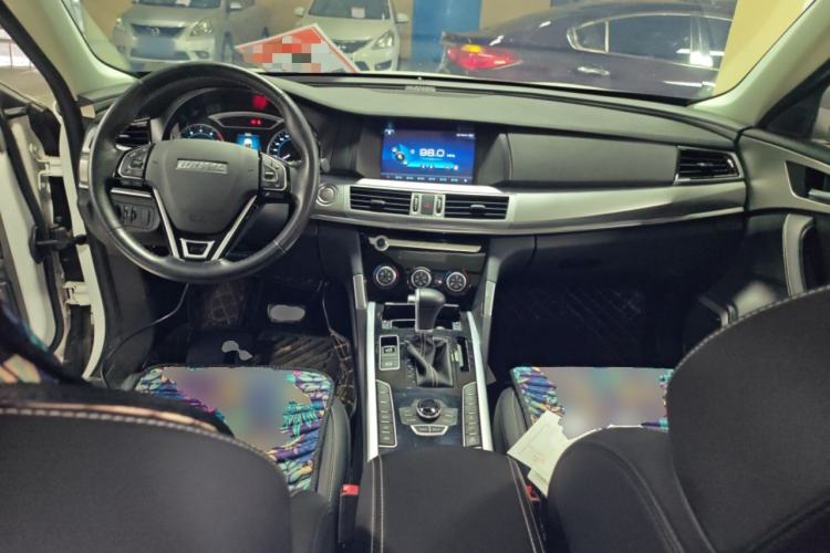 Used Haval H7 2018 Blue-Label H7 2.0T Automatic Enjoyment Model Center Console
