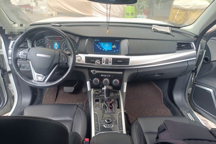 Used Haval H7 2018 Blue-Label H7 2.0T Automatic Enjoyment Model Center Console