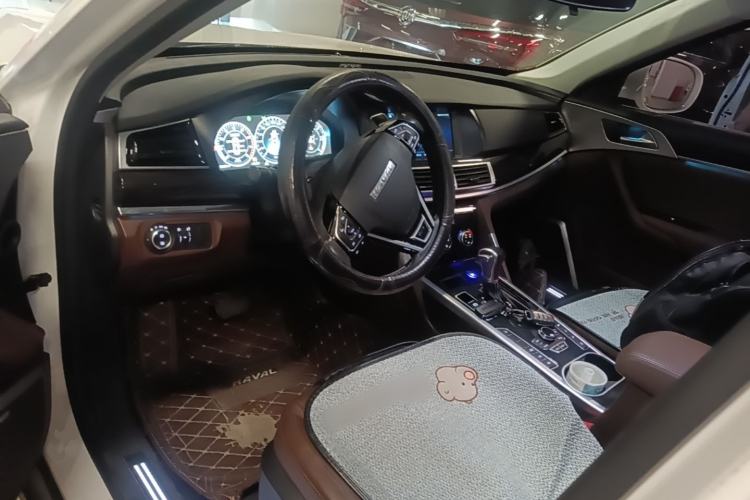 Used Haval H7 2018 Revised Version Blue-Label H7 2.0T Automatic Smart Enjoyment Trim Center Console