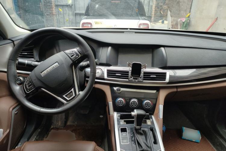 Used Haval H7 2018 Revised Version Blue-Label H7 2.0T Automatic Smart Enjoyment Trim Center Console