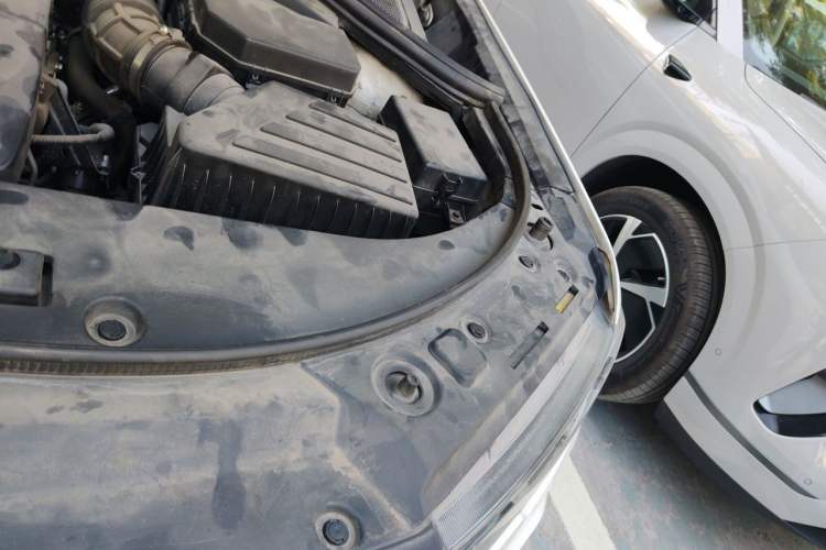 Used Haval H7 2018 Blue-Label H7 2.0T Automatic Smart Edition Engine Bay Left