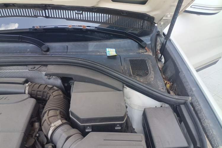 Used Haval H7 2018 Blue-Label H7 2.0T Automatic Enjoyment Model Engine Bay Left