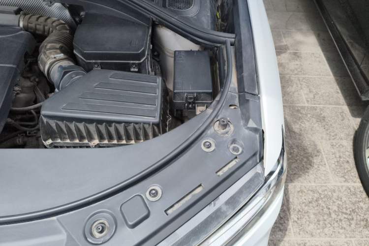 Used Haval H7 2018 Blue-Label H7 2.0T Automatic Enjoyment Model Engine Bay Left