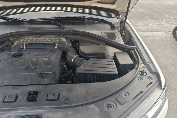 Used Haval H7 2018 Blue-Label H7 2.0T Automatic Enjoyment Model Engine Bay Left