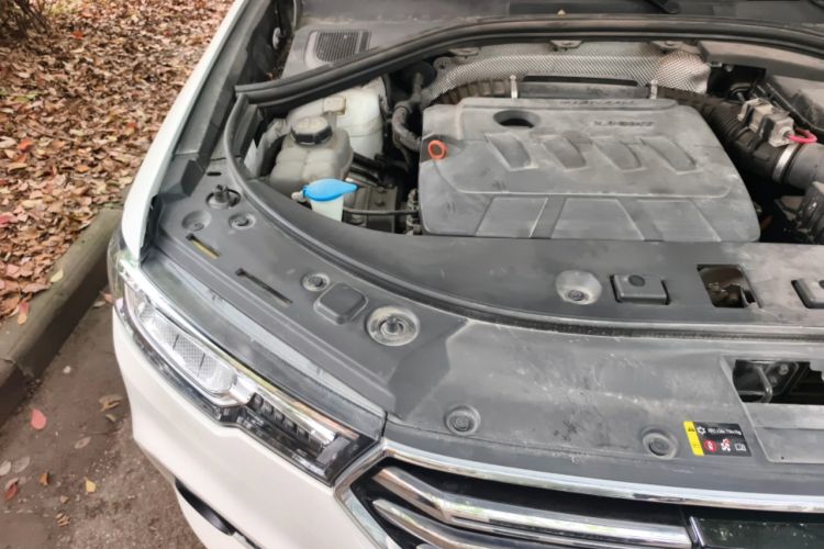 Used Haval H7 2018 Revised Version Blue-Label H7 2.0T Automatic Smart Enjoyment Trim Engine Bay Right