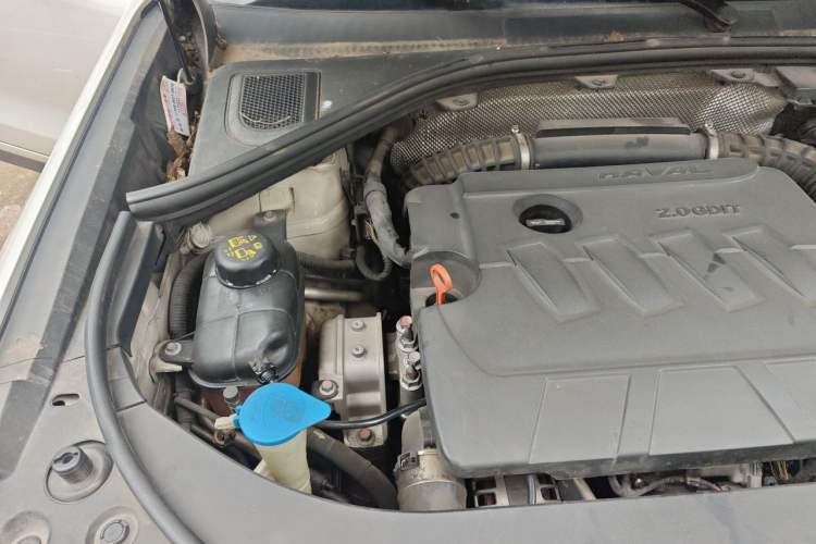 Used Haval H7 2018 Revised Version Blue-Label H7 2.0T Automatic Smart Enjoyment Trim Engine Bay Right