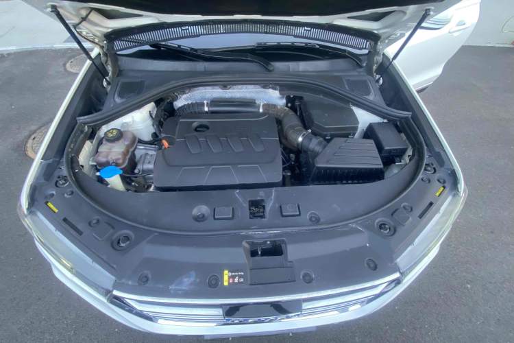Used Haval H7 2018 Blue-Label H7 2.0T Automatic Smart Edition Engine Bay