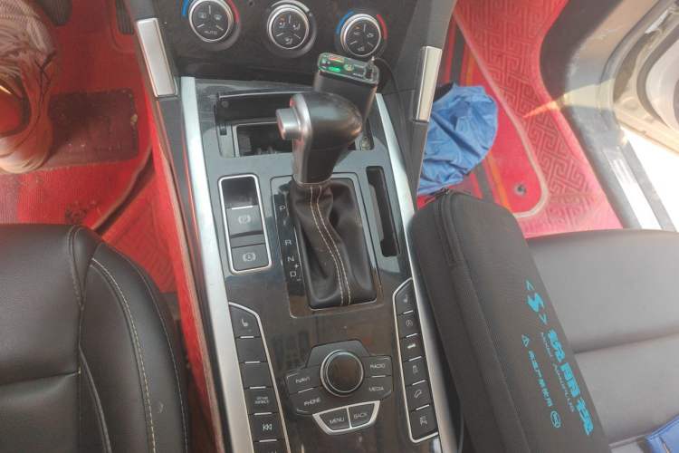 Used Haval H7 2018 Blue-Label H7 2.0T Automatic Enjoyment Model Gear Lever