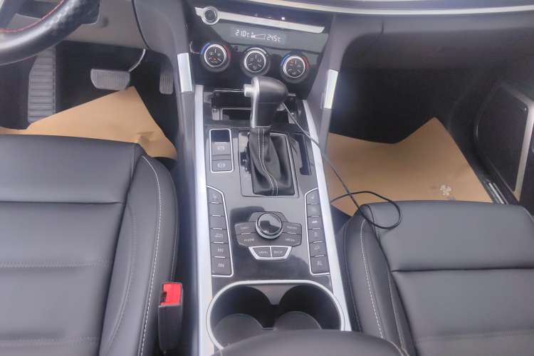 Used Haval H7 2018 Revised Version Blue-Label H7 2.0T Automatic Smart Enjoyment Trim Gear Lever
