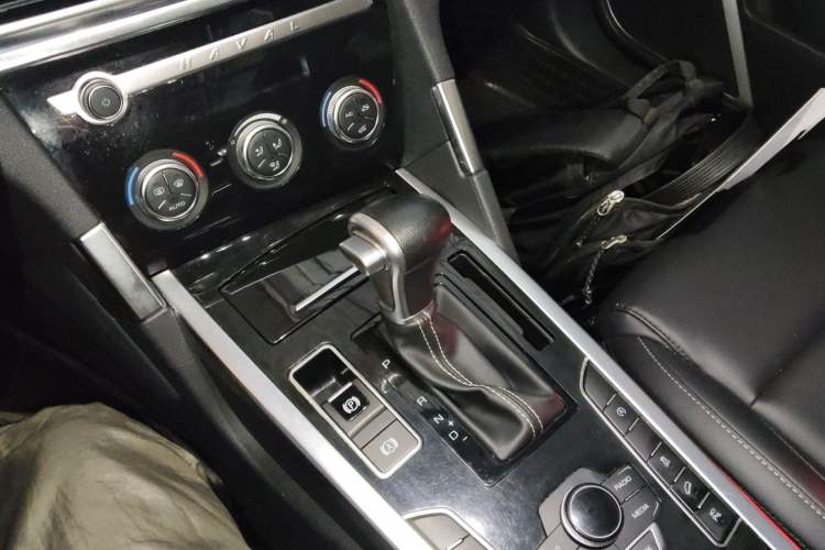 Used Haval H7 2018 Blue-Label H7 2.0T Automatic Enjoyment Model Gear Lever