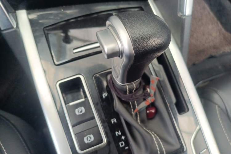 Used Haval H7 2018 Blue-Label H7 2.0T Automatic Enjoyment Model Gear Lever
