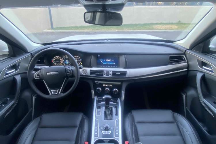 Used Haval H7 2018 Blue-Label H7 2.0T Automatic Smart Edition Interior 2