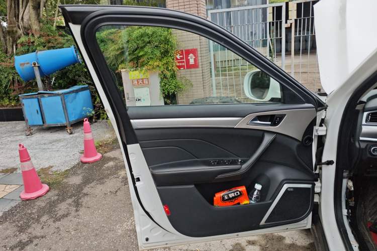 Used Haval H7 2018 Blue-Label H7 2.0T Automatic Enjoyment Model Left Front Door Interior