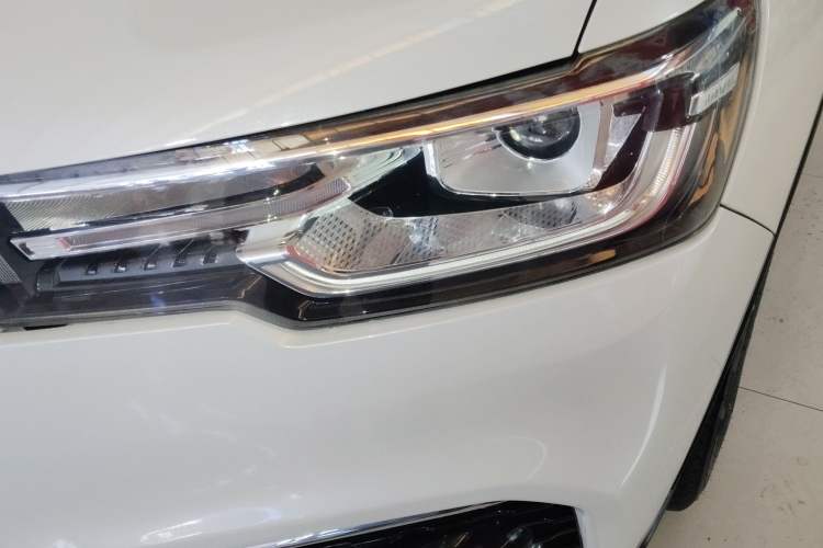 Used Haval H7 2018 Blue-Label H7 2.0T Automatic Enjoyment Model Left Front Headlight