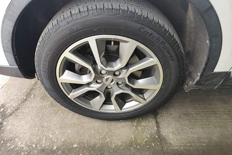 Used Haval H7 2018 Blue-Label H7 2.0T Automatic Enjoyment Model Left Front Wheel Hub
