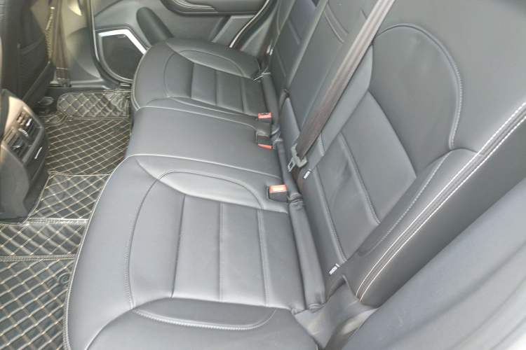 Used Haval H7 2018 Blue-Label H7 2.0T Automatic Enjoyment Model Left Rear Seat