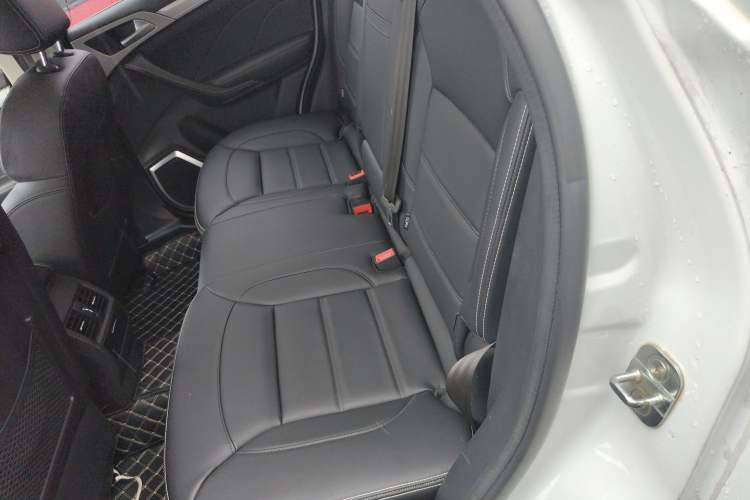 Used Haval H7 2018 Blue-Label H7 2.0T Automatic Enjoyment Model Left Rear Seat