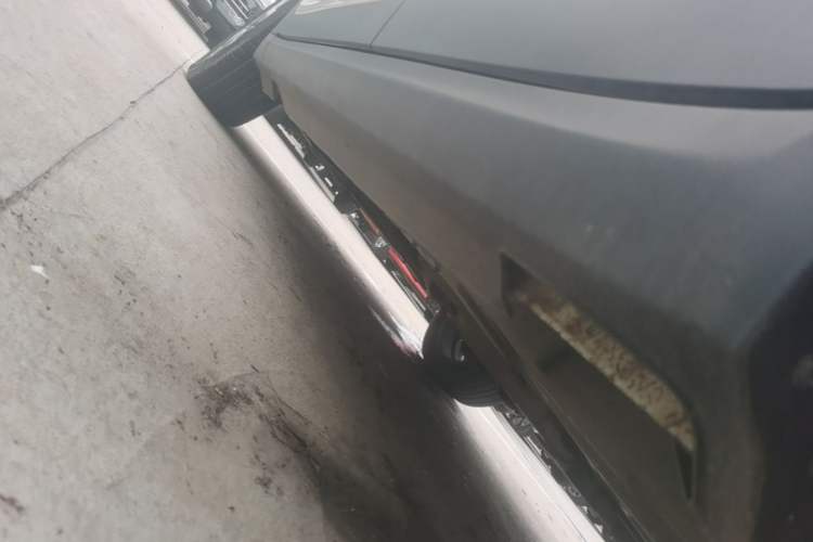 Used Haval H7 2018 Blue-Label H7 2.0T Automatic Smart Edition Left Side Sill