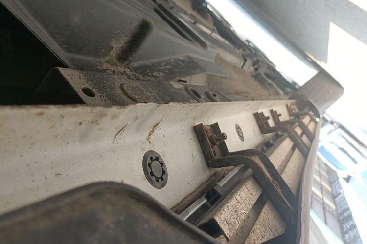 Used Haval H7 2018 Blue-Label H7 2.0T Automatic Enjoyment Model Left Side Sill