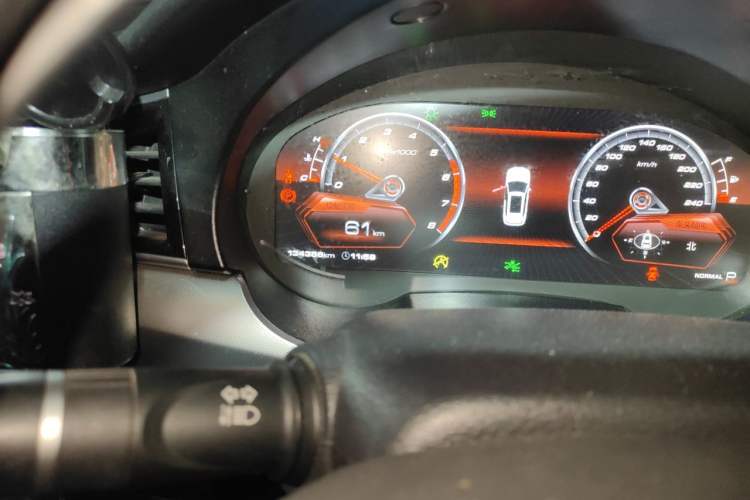 Used Haval H7 2018 Revised Version Blue-Label H7 2.0T Automatic Smart Enjoyment Trim Odometer Close Up