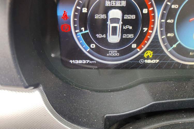 Used Haval H7 2018 Blue-Label H7 2.0T Automatic Smart Edition Odometer Close Up