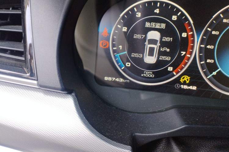 Used Haval H7 2018 Blue-Label H7 2.0T Automatic Smart Edition Odometer Close Up