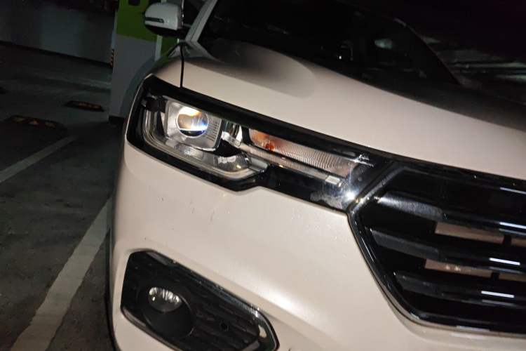 Used Haval H7 2018 Blue-Label H7 2.0T Automatic Enjoyment Model Right Front Headlight