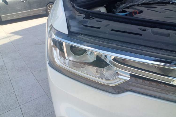 Used Haval H7 2018 Blue-Label H7 2.0T Automatic Enjoyment Model Right Front Headlight