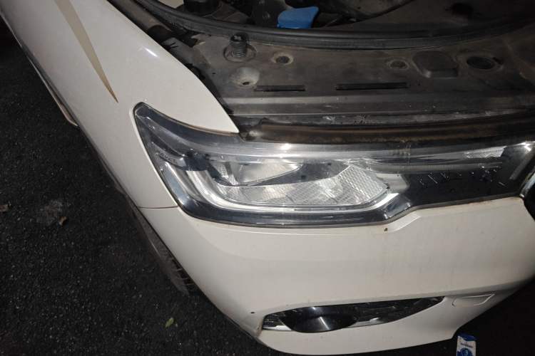 Used Haval H7 2018 Blue-Label H7 2.0T Automatic Enjoyment Model Right Front Headlight