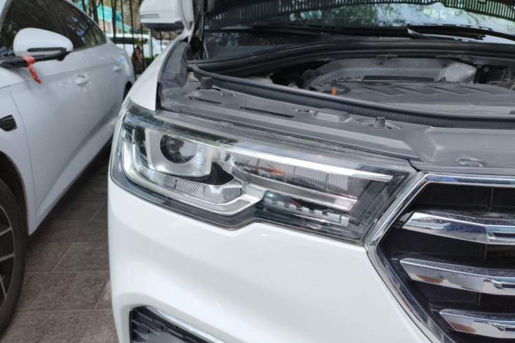 Used Haval H7 2018 Blue-Label H7 2.0T Automatic Enjoyment Model Right Front Headlight