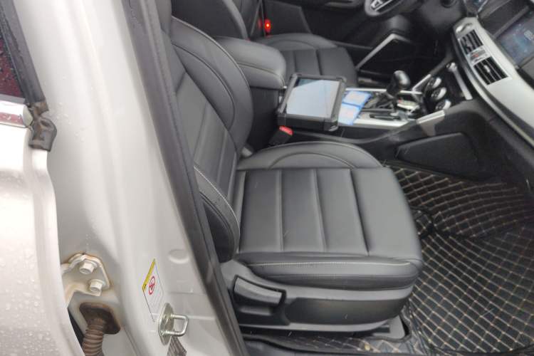 Used Haval H7 2018 Blue-Label H7 2.0T Automatic Enjoyment Model Right Front Seat