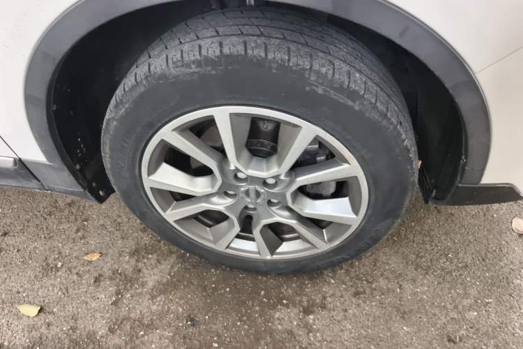 Used Haval H7 2018 Revised Version Blue-Label H7 2.0T Automatic Smart Enjoyment Trim Right Front Wheel Hub