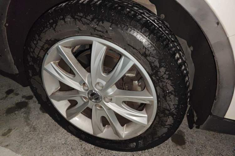 Used Haval H7 2018 Blue-Label H7 2.0T Automatic Enjoyment Model Right Front Wheel Hub