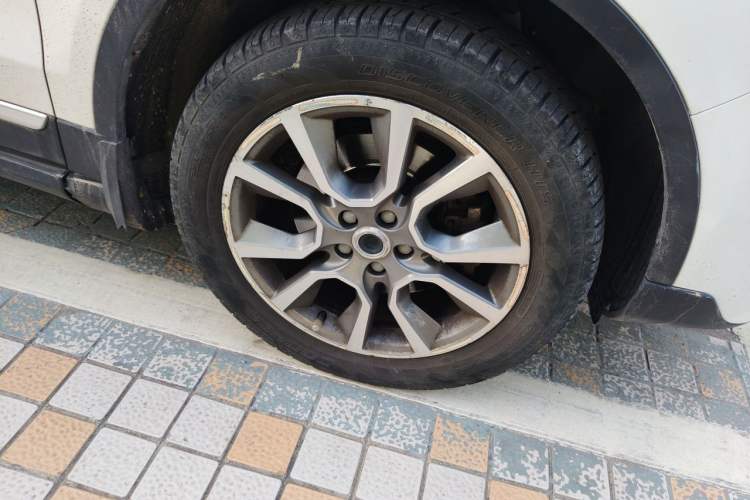 Used Haval H7 2018 Blue-Label H7 2.0T Automatic Smart Edition Right Front Wheel Hub