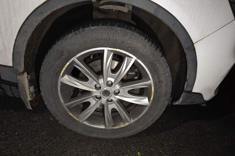 Used Haval H7 2018 Blue-Label H7 2.0T Automatic Enjoyment Model Right Front Wheel Hub