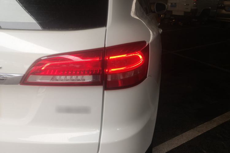 Used Haval H7 2018 Blue-Label H7 2.0T Automatic Enjoyment Model Right Rear Taillight