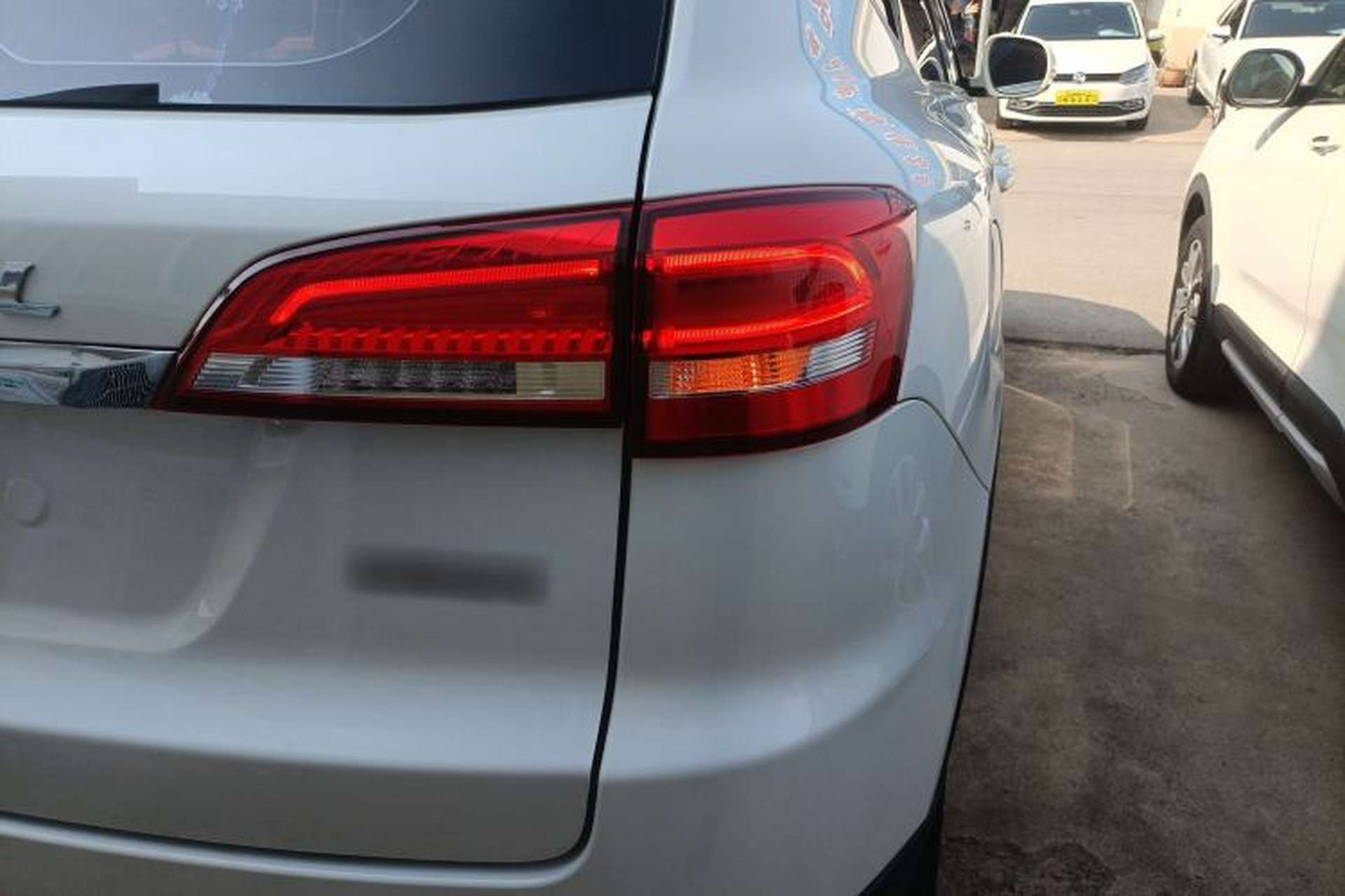 Used Haval H7 2018 Blue-Label H7 2.0T Automatic Enjoyment Model Right Rear Taillight