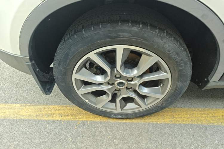 Used Haval H7 2018 Revised Version Blue-Label H7 2.0T Automatic Smart Enjoyment Trim Right Rear Wheel Hub