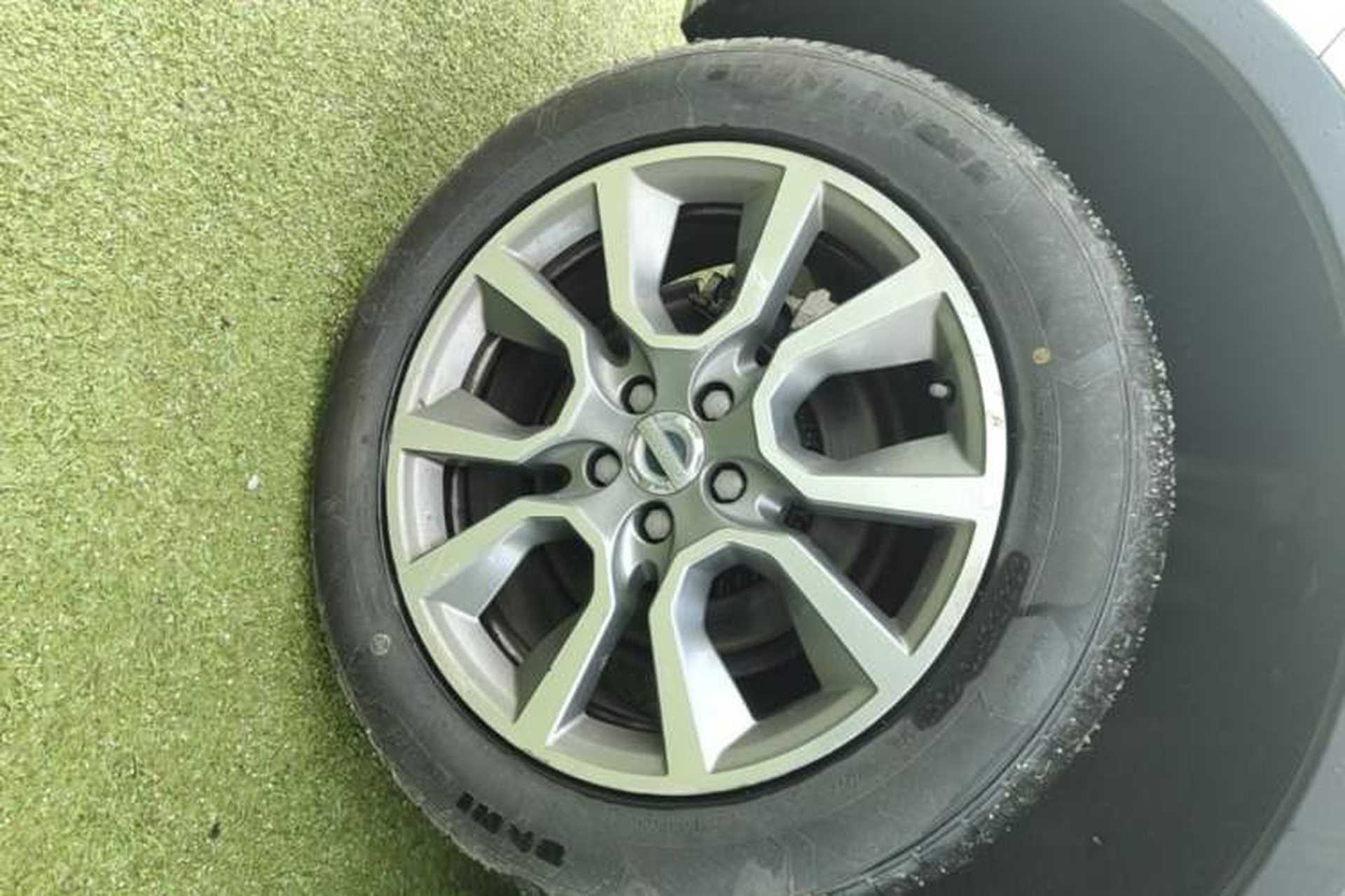 Used Haval H7 2018 Revised Version Blue-Label H7 2.0T Automatic Smart Enjoyment Trim Right Rear Wheel Hub